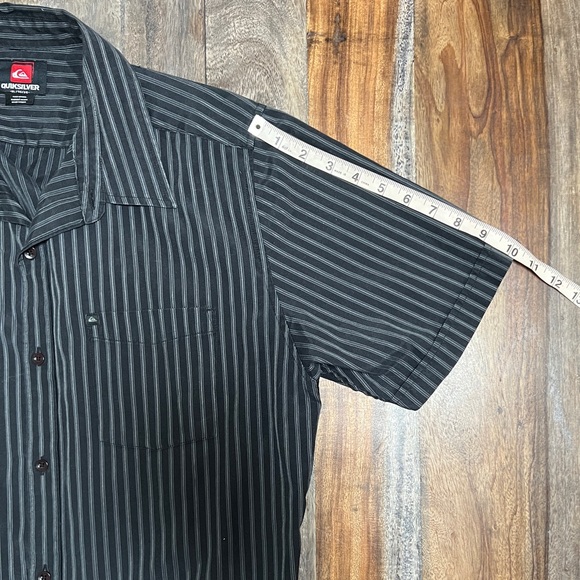 QUIKSILVER | Men's XL Button up shirt - Picture 8 of 8